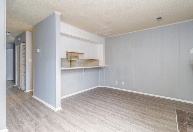 Building Photo - 9157 Cedarpark Ln NW