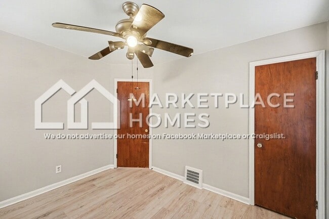 Building Photo - 9917 Sussex St