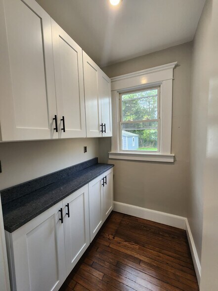 Building Photo - 322 Blake St