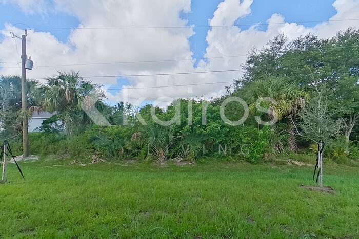 Building Photo - 8475 W 98th Ave