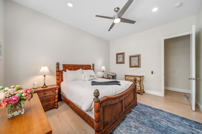 Building Photo - 81620 Tiburon Dr