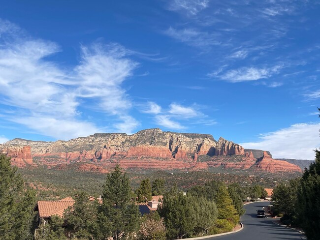 Building Photo - HOUSE - WEST SEDONA - PANORAMIC VIEWS/ GAT...