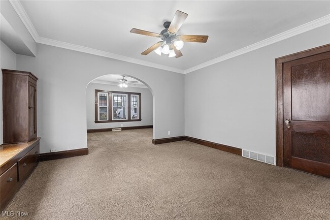 Building Photo - 4930 E 109th St