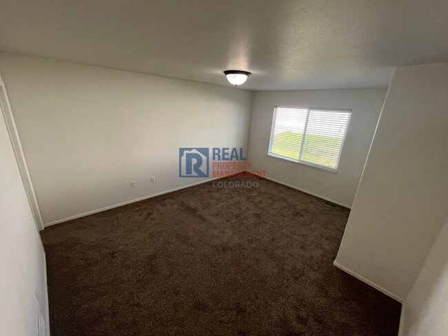 Building Photo - 720 Elk Mountain Dr