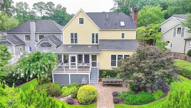 Building Photo - 2611 Briers N Dr