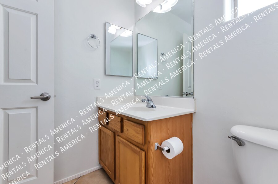 Building Photo - 60191 Verde Vista Ct