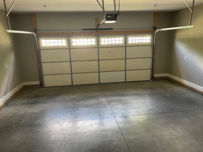 Building Photo - 376 Cumberland Ridge Ct