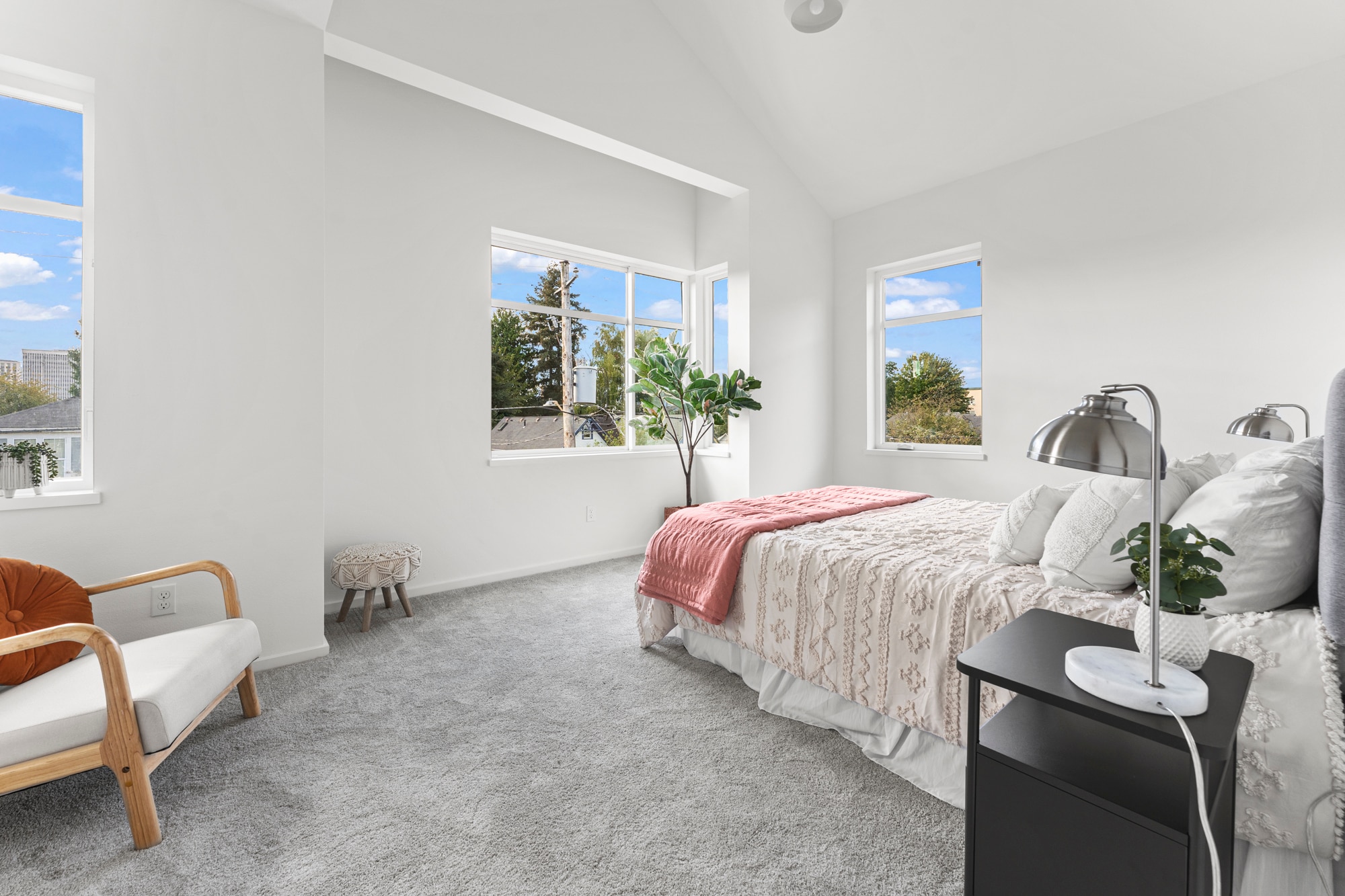 Building Photo - 591 NE Tillamook St