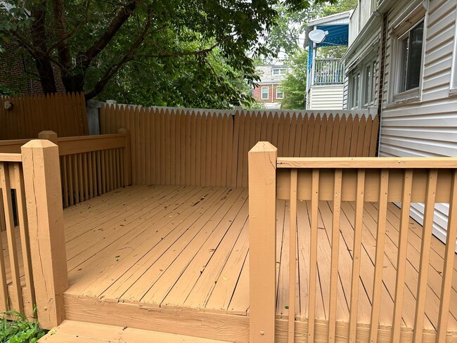 Building Photo - Updated 3 bedroom home in the City with re...