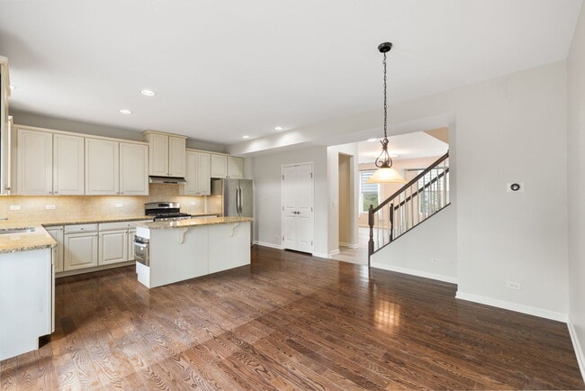 Building Photo - 3465 Bradbury Cir