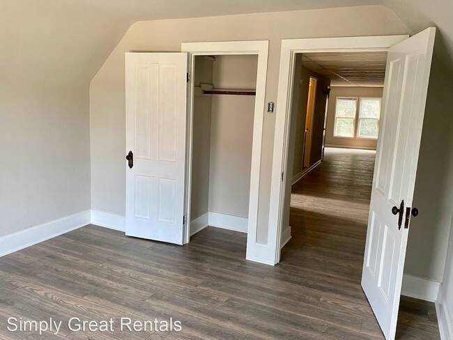Building Photo - 4 br, 2 bath House - 515 N 50th St