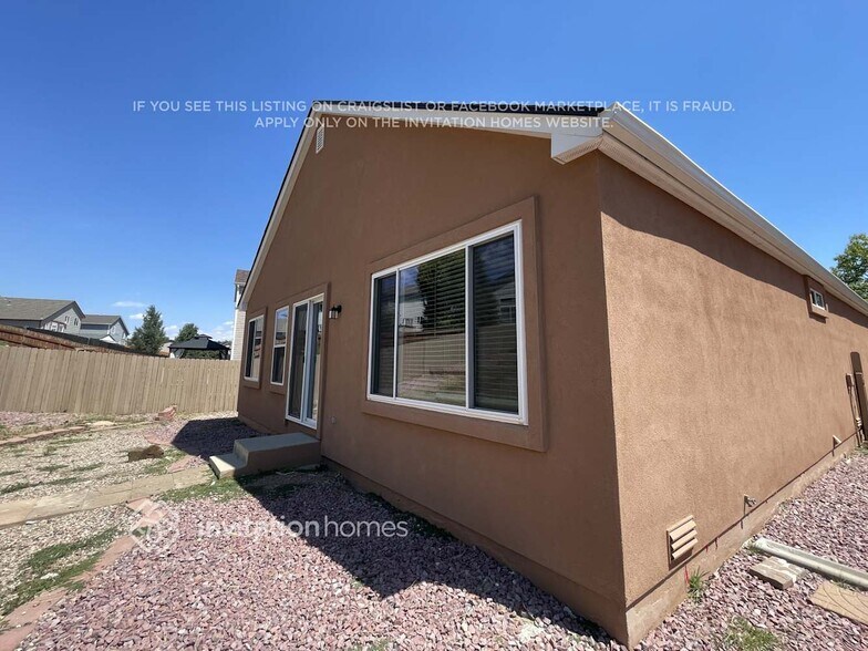 Building Photo - 1179 White Stone Way