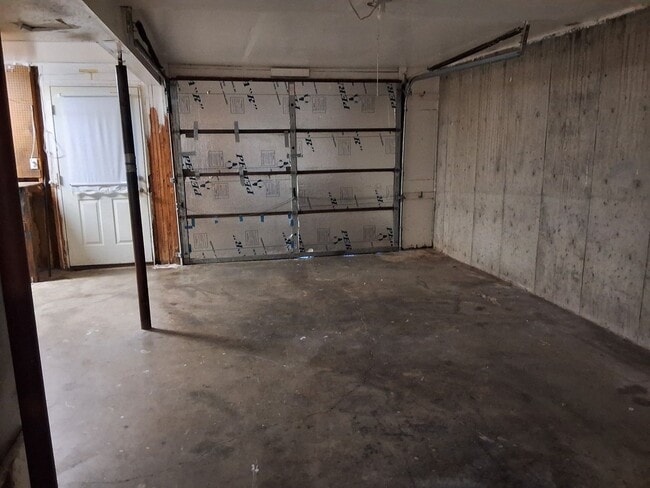 Building Photo - Cozy 3 Bed, 1 Bath House Minutes To Fort Knox