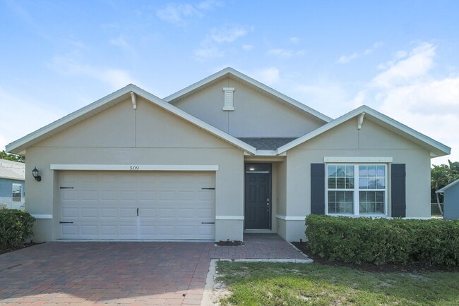 Building Photo - 509 SW 11th Ave