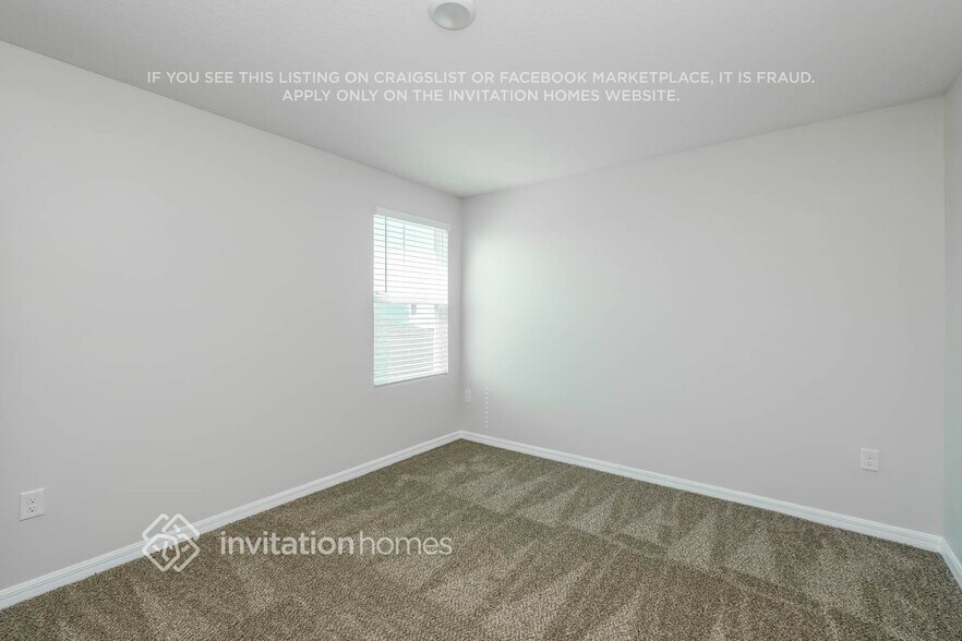 Building Photo - 13103 Fruitville Way