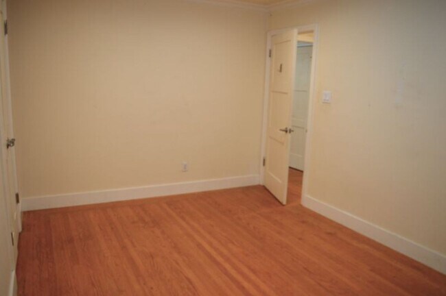 Building Photo - 38-40 Forbes Ave