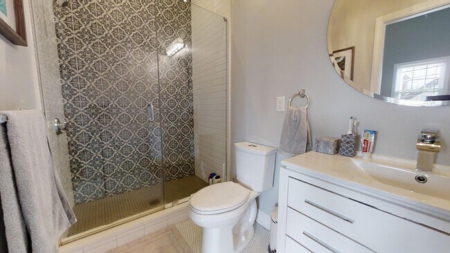 Building Photo - 126 Princeton St