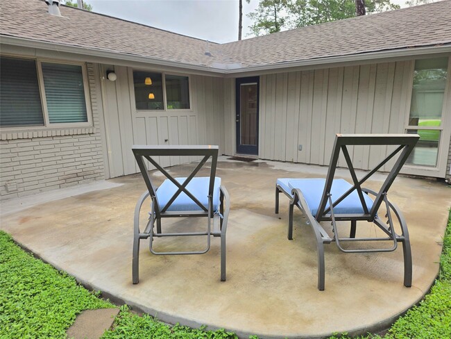 Building Photo - 1763 Maux Dr