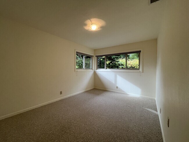 Building Photo - Charming Portland Home with Garden Oasis, ...