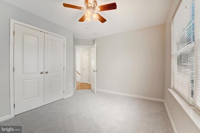 Building Photo - 609 Tebbston Dr