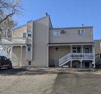 Building Photo - 9533 W Alameda Ave