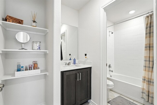 Building Photo - 135 Exploration Wy