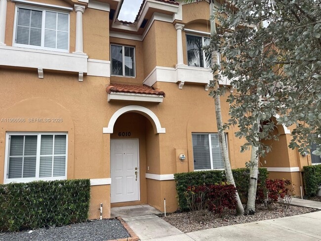 Building Photo - 6010 Woodlands Blvd