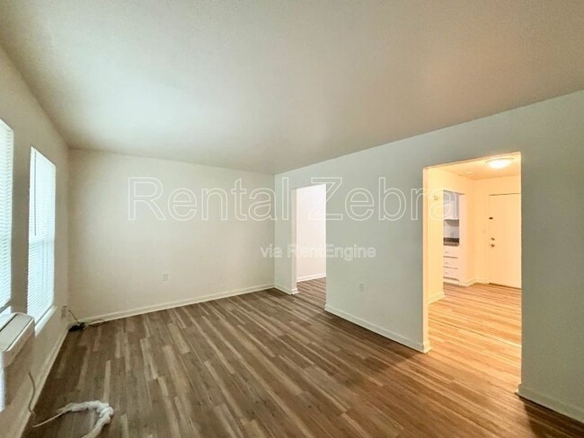 Building Photo - 641 M St