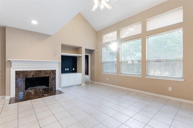 Building Photo - 4302 Country Oaks Ct