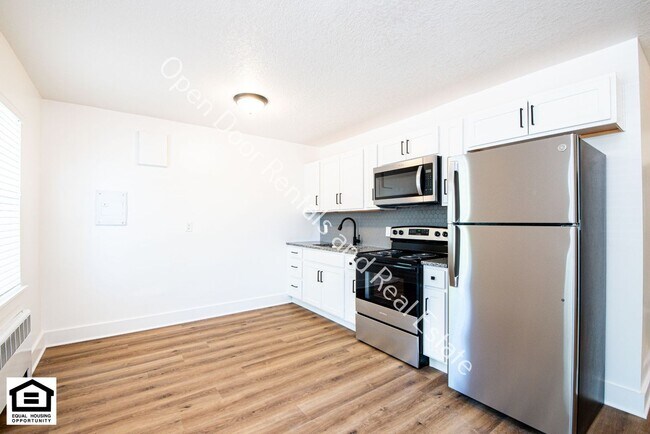 Building Photo - 1823 Griswold Dr
