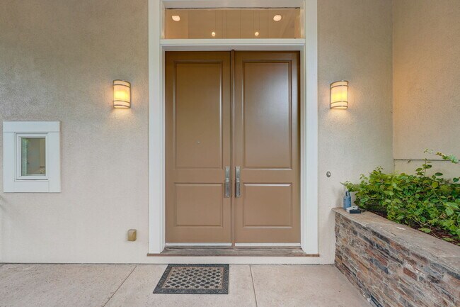 Building Photo - 140 Emerald Estates Ct