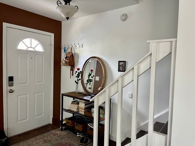 Building Photo - 818 Zircon Ct