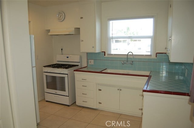 Building Photo - 655 W Grove St