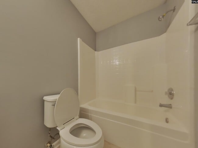 Building Photo - 156 Springway Dr