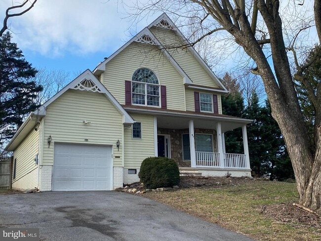 Building Photo - 47 Pikeview Dr