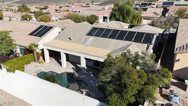 Building Photo - 2685 La Boutique St