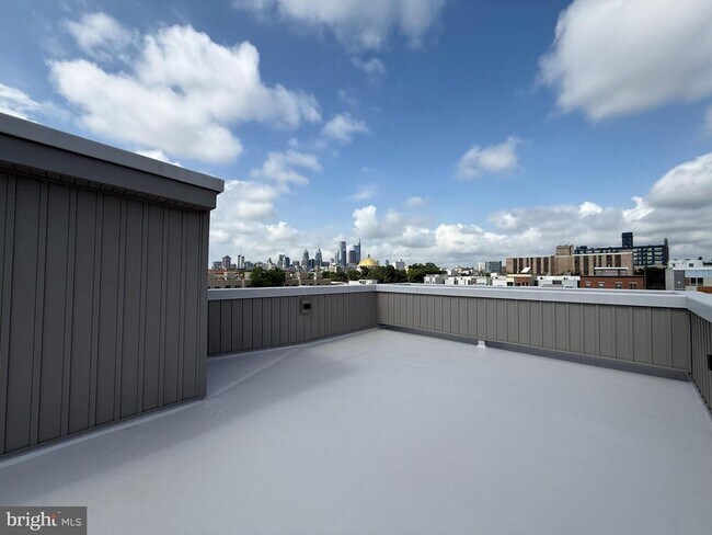 Building Photo - 941 N 6th St