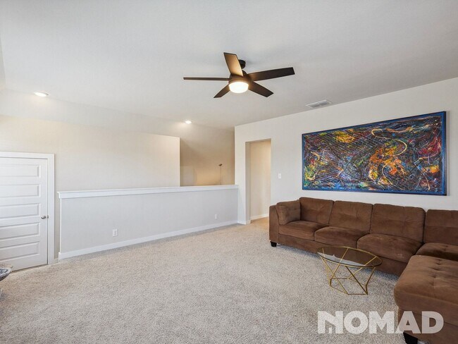 Building Photo - Updated 4-Bed, 3-Bath Home in Creekside – ...