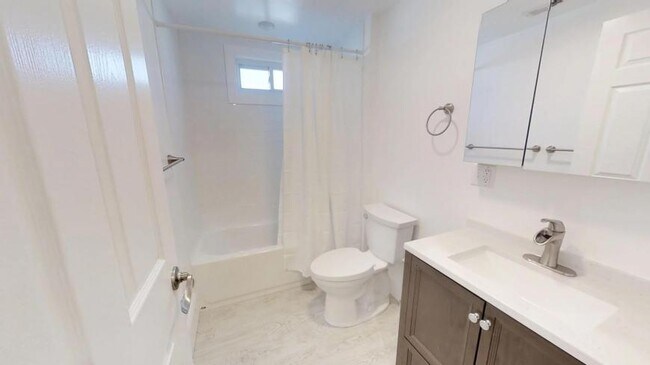 Building Photo - 4.0 bedroom in Cambridge Massachusetts 02140