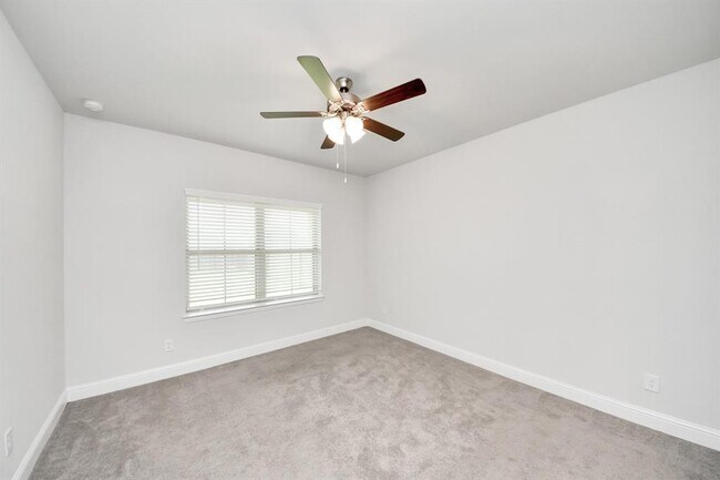 Building Photo - 448 Long Beach Bay Dr