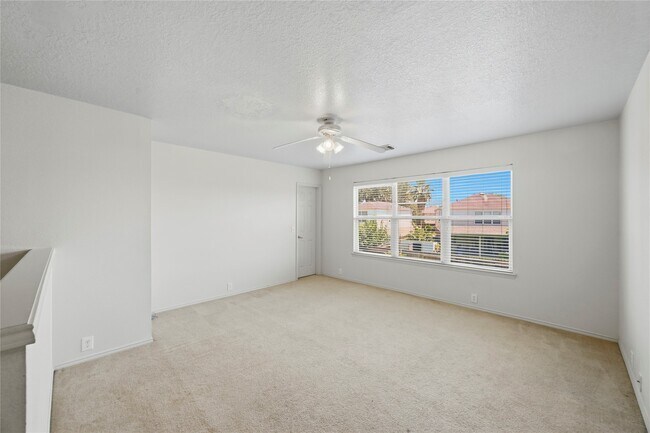 Building Photo - 14954 Sugar Sands Dr