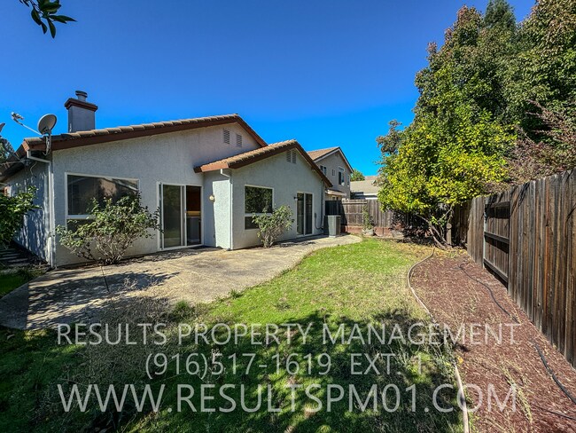 Building Photo - Lovely 4 bedroom Roseville home Olympus po...