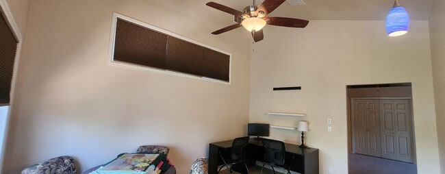 Building Photo - One-of-a-Kind 4 Bed, 4 Bath Gem