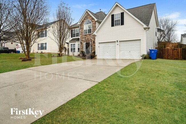 Building Photo - 128 Madelia Pl