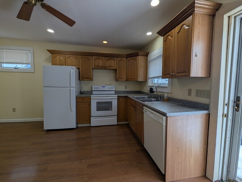 Building Photo - 26 Granite St