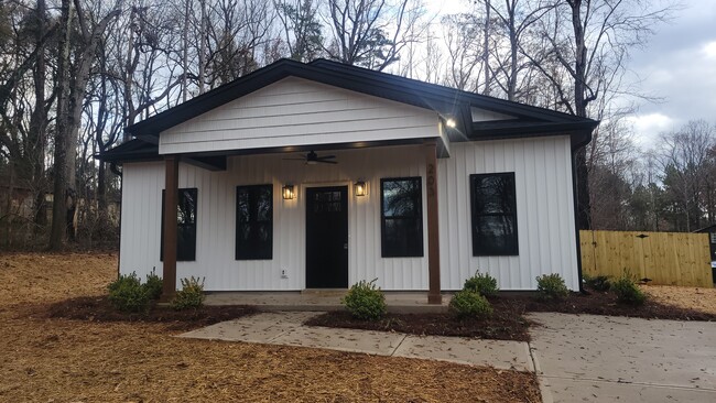 Front view of house - 203 Payne St