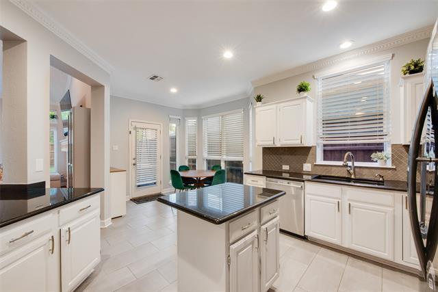 Building Photo - 5312 Baton Rouge Blvd