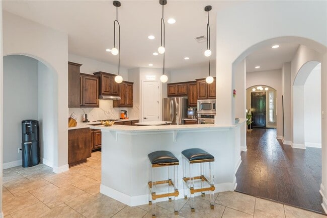 Building Photo - 12305 Lostwood Cir
