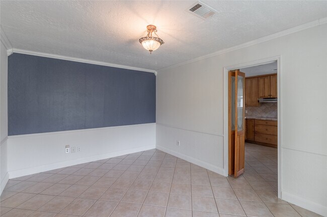 Building Photo - 2643 Hodges Bend Cir