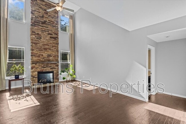 Building Photo - 1814 Castle Gate Ct